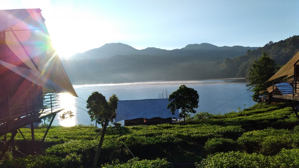 glamping lakeside