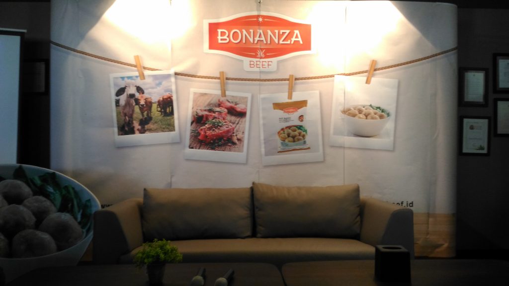 menyiapkan menu puasa dengan bonanza beef bakso