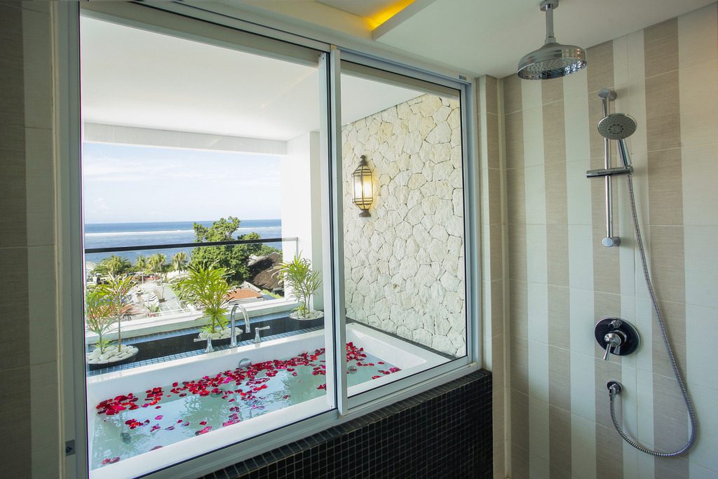 Tempat wisata unik di Bali Benoa Sea Suites