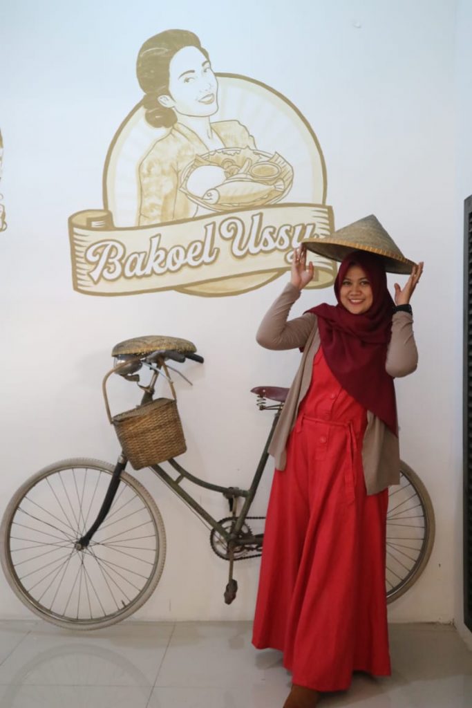 Bakoel Ussy  Warteg Kekinian di Jakarta Timur