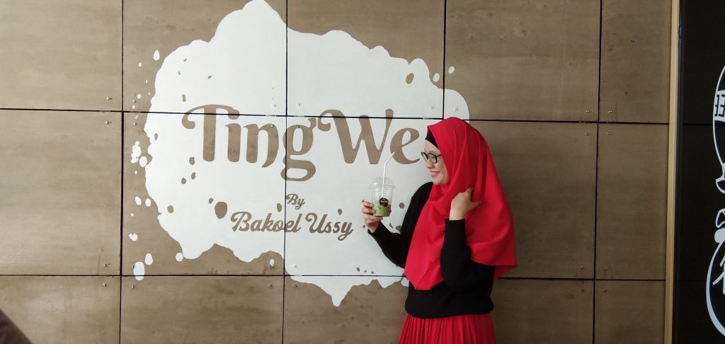 Bakoel Ussy Warteg Kekinian di Jakarta Timur