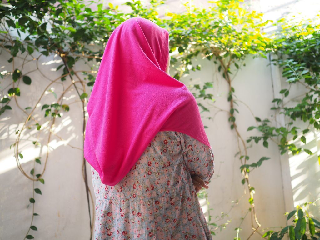 jilbab instan untuk pipi tembem